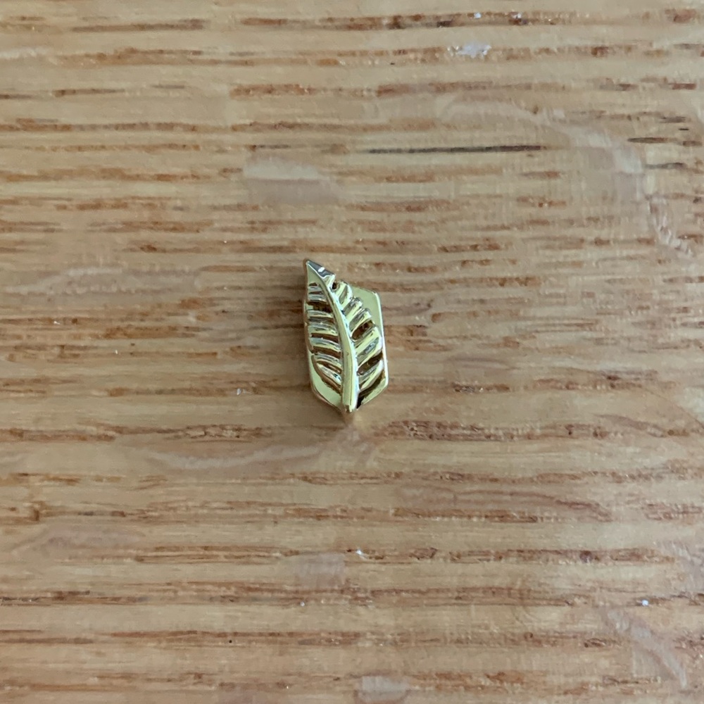 Like new! - Keep Collective -  LEAF - Gold